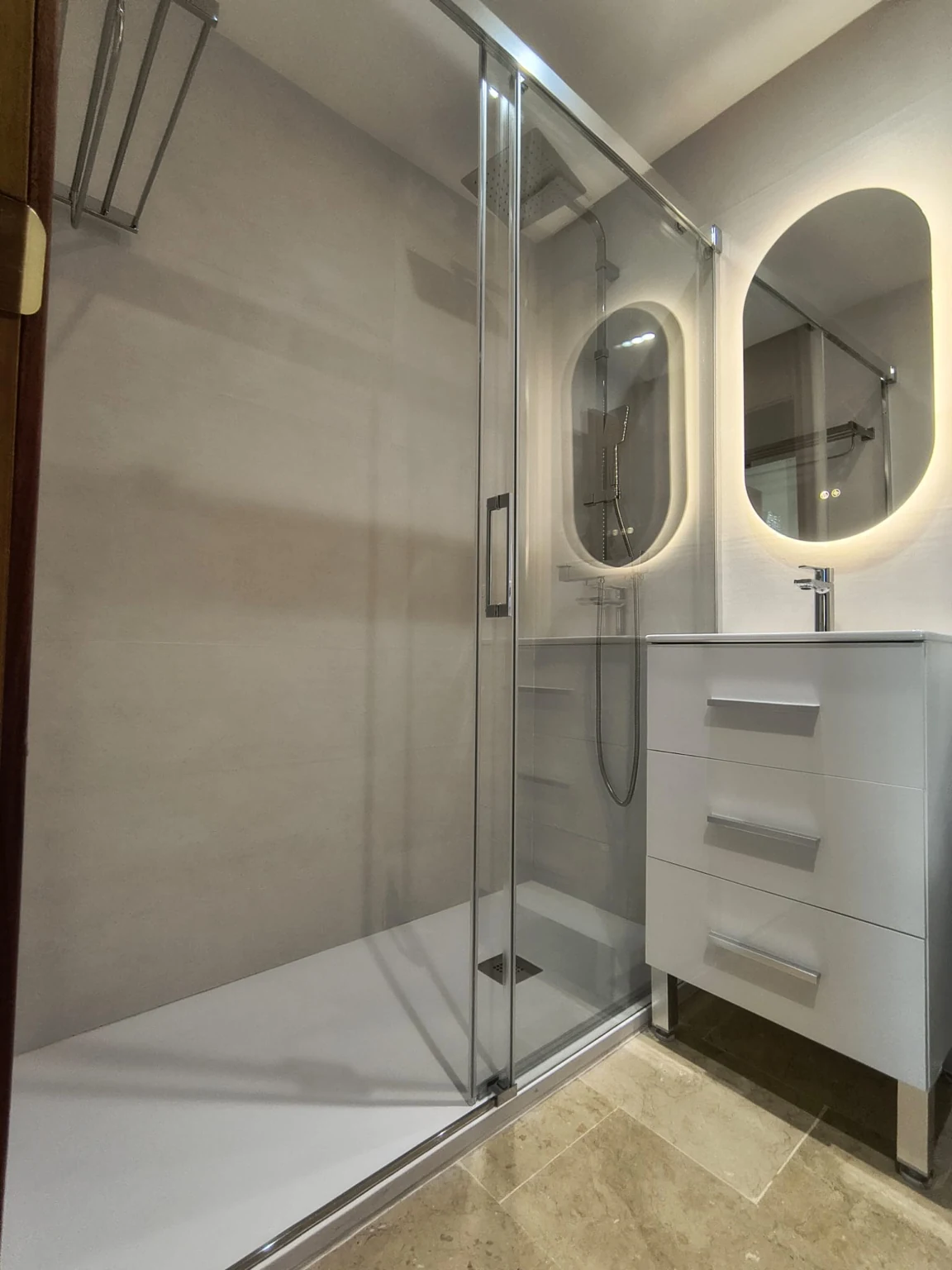 Baño con ducha antes y después · foto 3